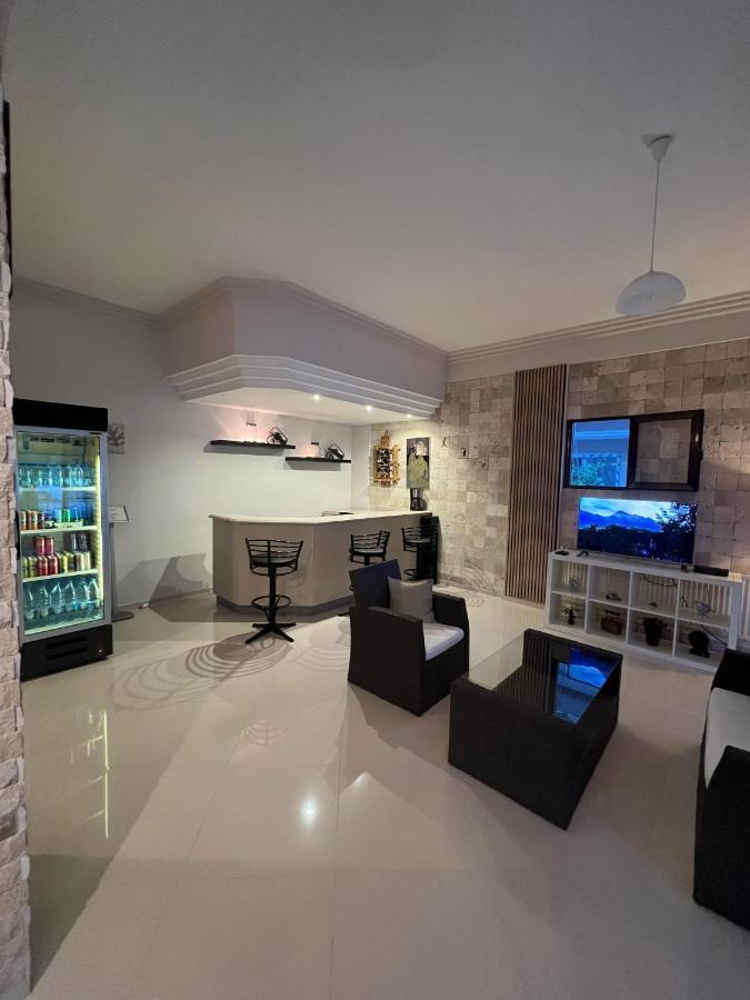 Bayram Hotel Çeşme Luaran gambar