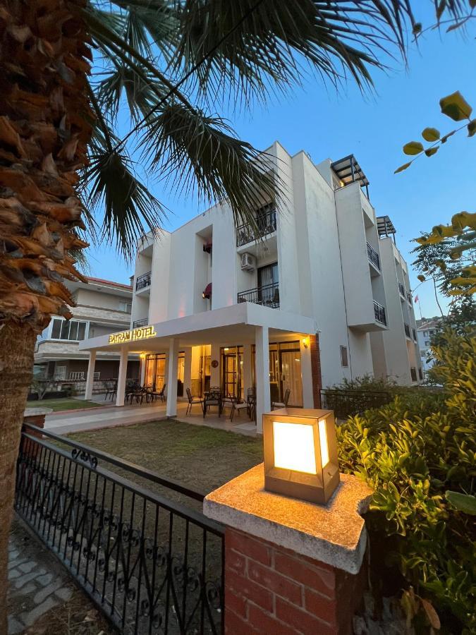 Bayram Hotel Çeşme Luaran gambar