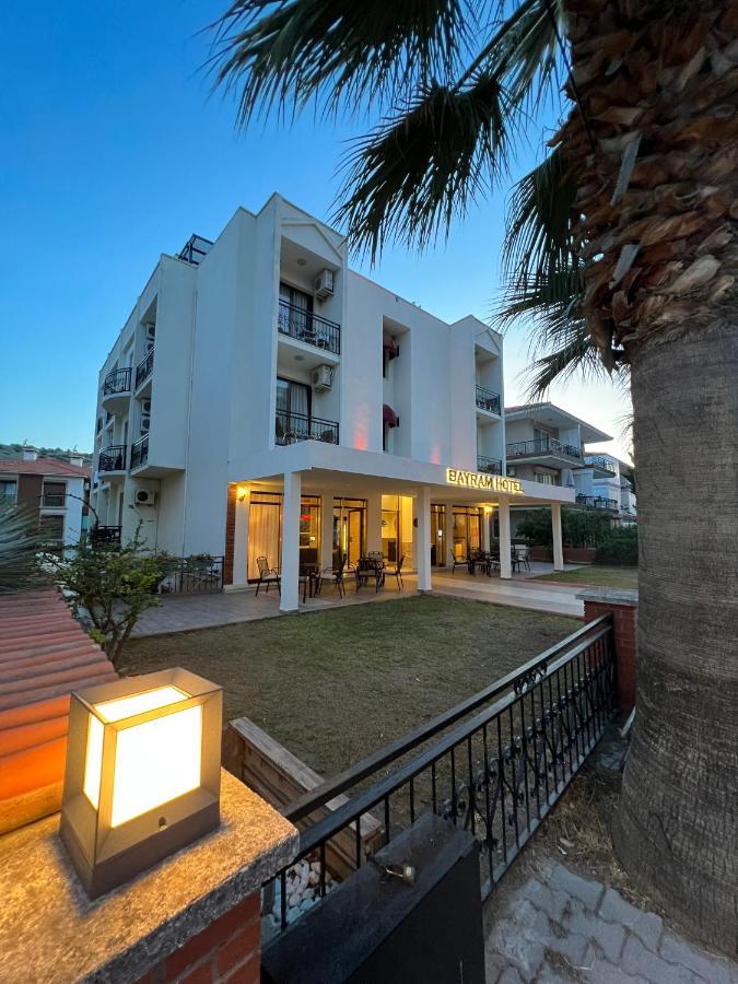 Bayram Hotel Çeşme Luaran gambar