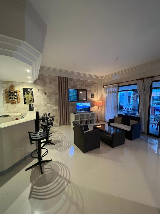 Bayram Hotel Çeşme Luaran gambar