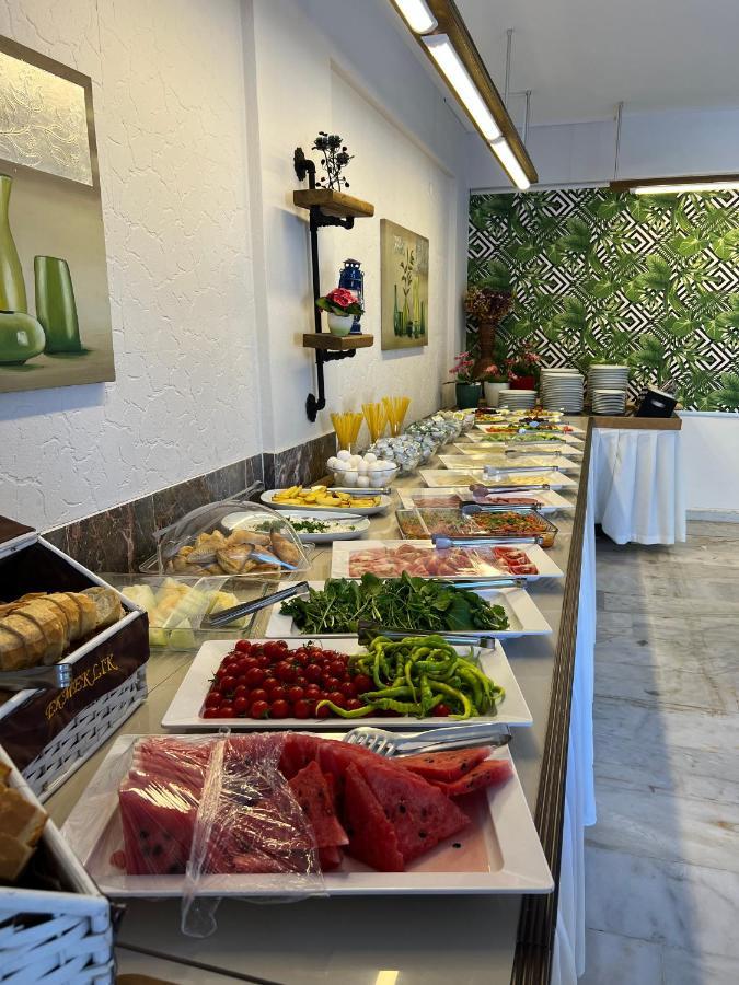 Bayram Hotel Çeşme Luaran gambar