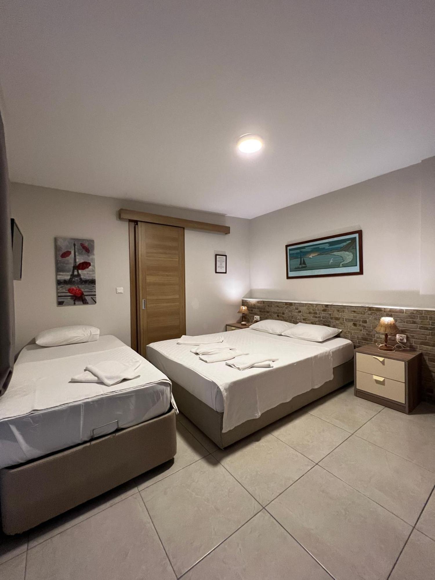 Bayram Hotel Çeşme Luaran gambar